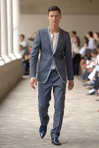 Look 15